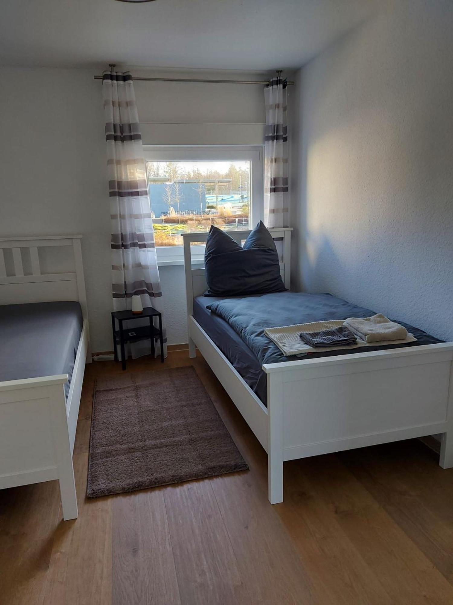 Ferienwohnung In Erftstadt 2 Min Fusslaeufig Zum Bahnhof, Phantasialand, Koeln, Koeln Messe, Eifel ภายนอก รูปภาพ