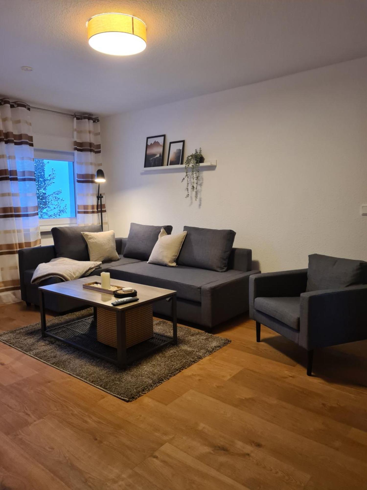 Ferienwohnung In Erftstadt 2 Min Fusslaeufig Zum Bahnhof, Phantasialand, Koeln, Koeln Messe, Eifel ภายนอก รูปภาพ